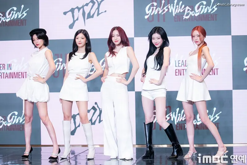 Yuna - ITZY (유나, Shin Yu Na) photo 13 of 1697