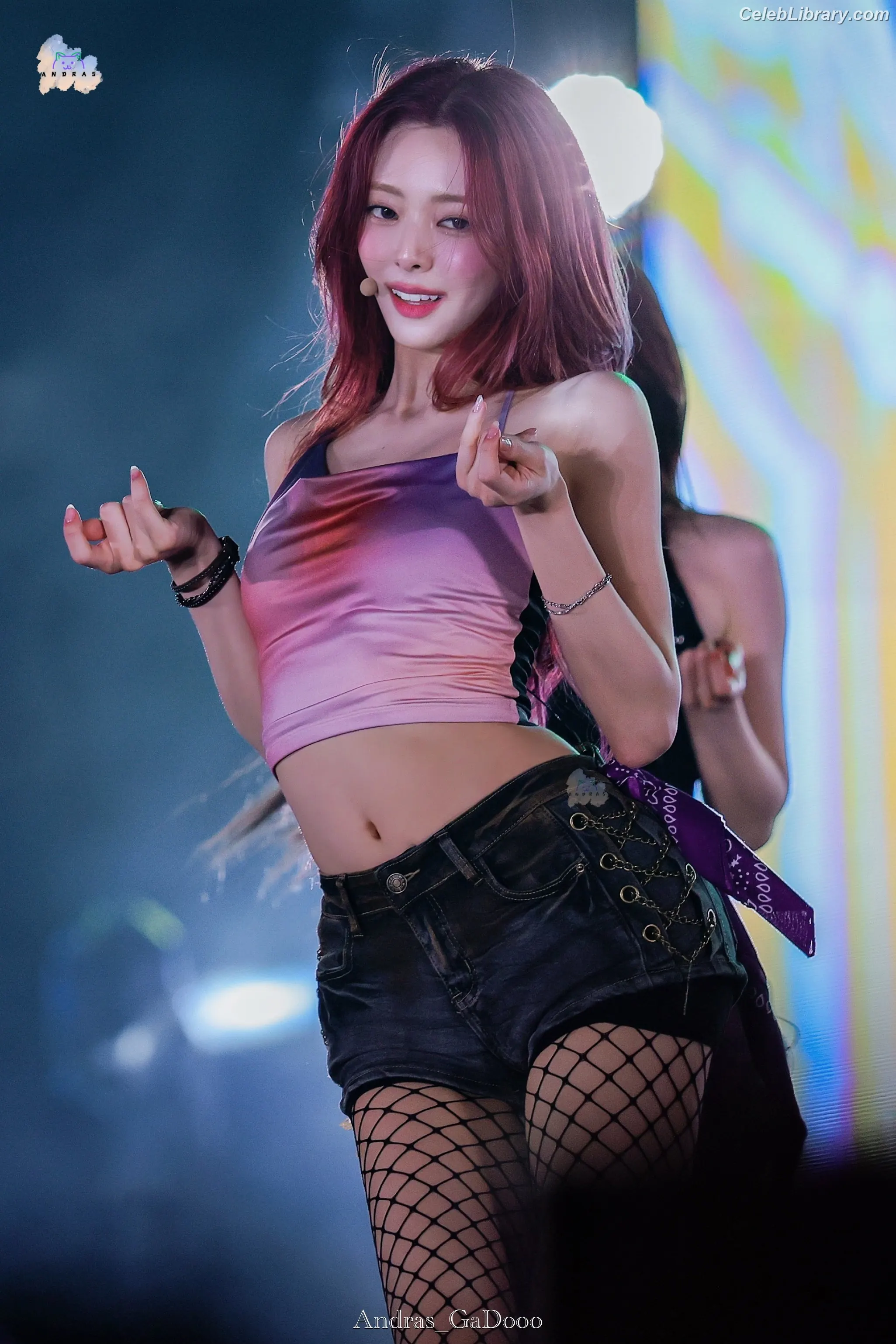 Yuna - ITZY (유나, Shin Yu Na) photo 9 of 1697