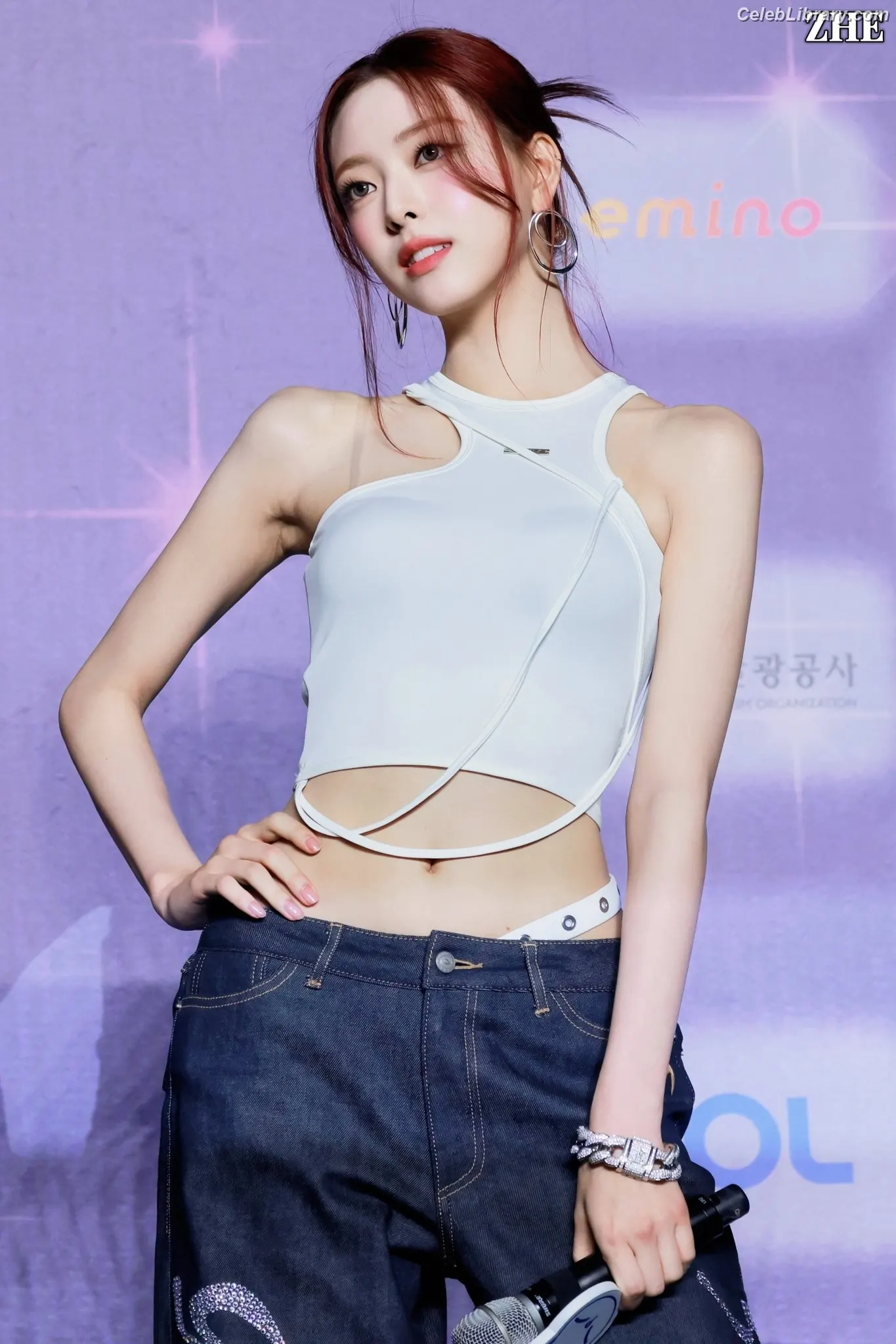 Yuna - ITZY (유나, Shin Yu Na) photo 13 of 1697