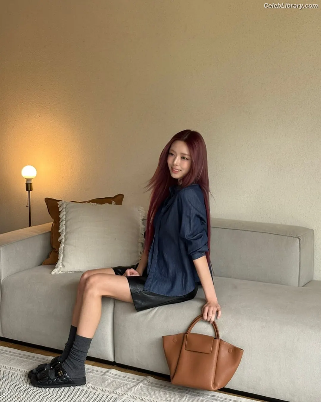 Yuna - ITZY (유나, Shin Yu Na) photo 14 of 1697