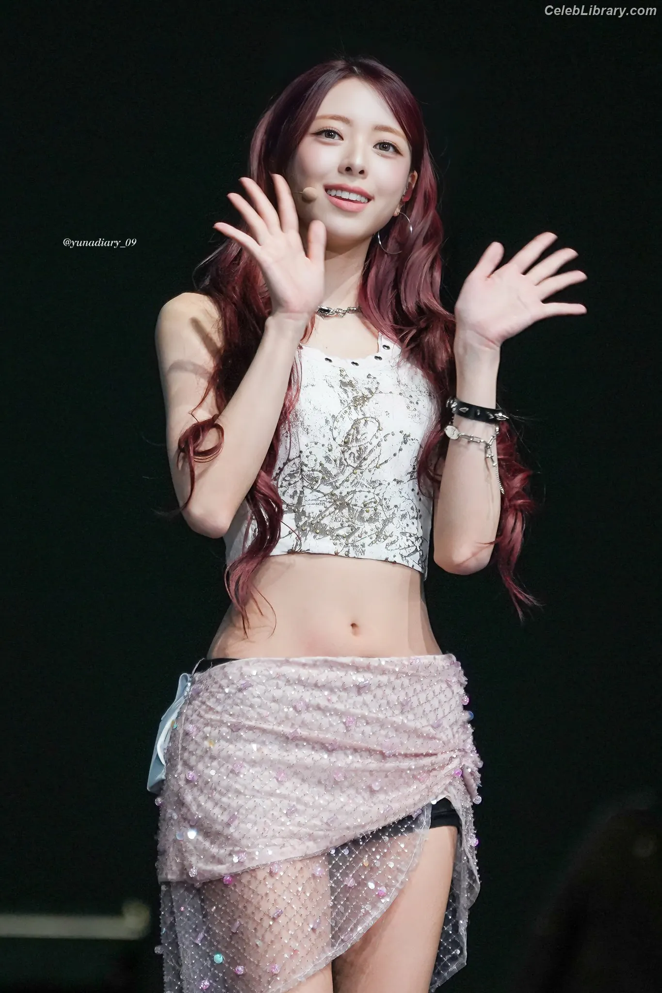 Yuna - ITZY (유나, Shin Yu Na) photo 22 of 1697