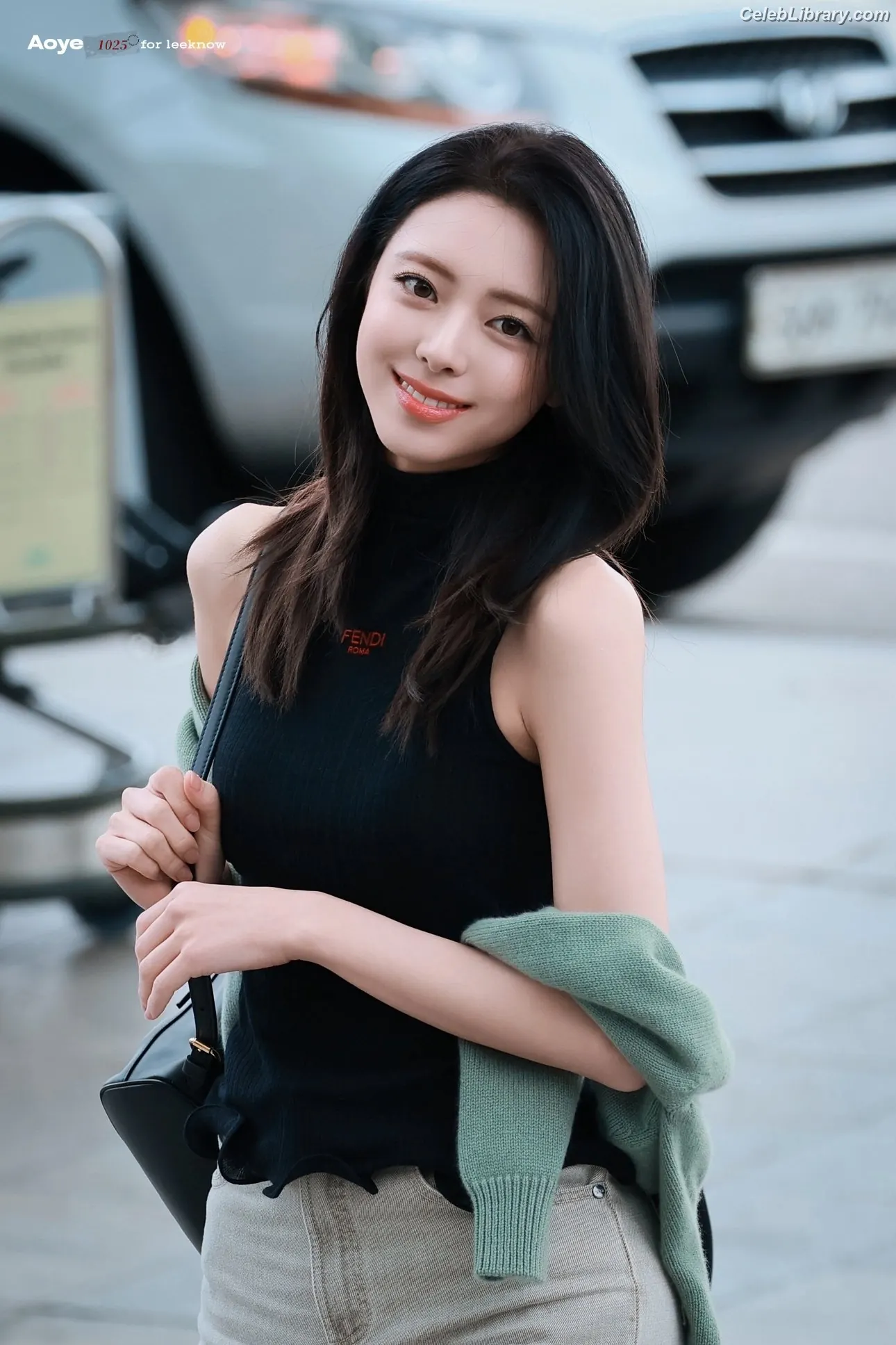 Yuna - ITZY (유나, Shin Yu Na) photo 7 of 1697