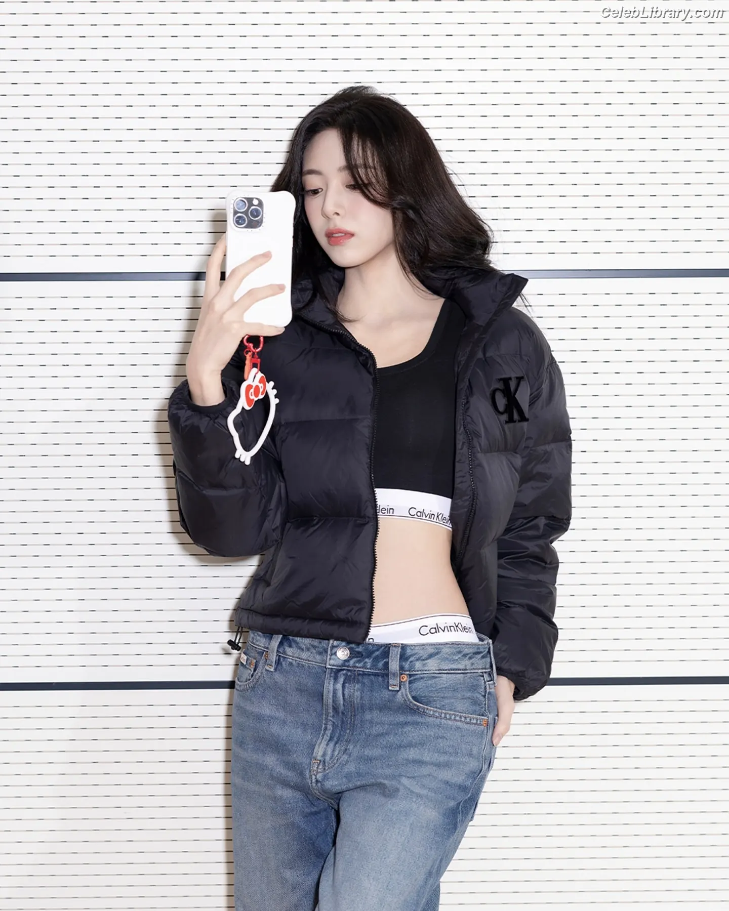 Yuna - ITZY (유나, Shin Yu Na) photo 2 of 1697