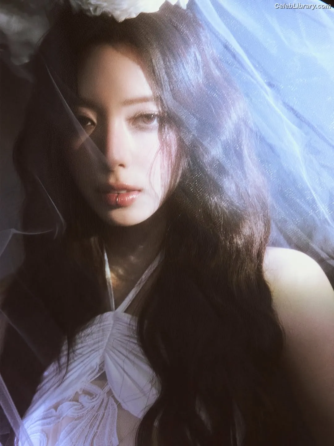 Yuna - ITZY (유나, Shin Yu Na) photo 2 of 1697