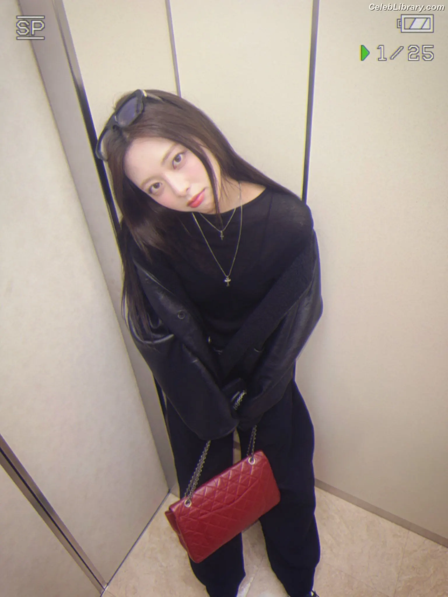 Yuna - ITZY (유나, Shin Yu Na) photo 15 of 1697