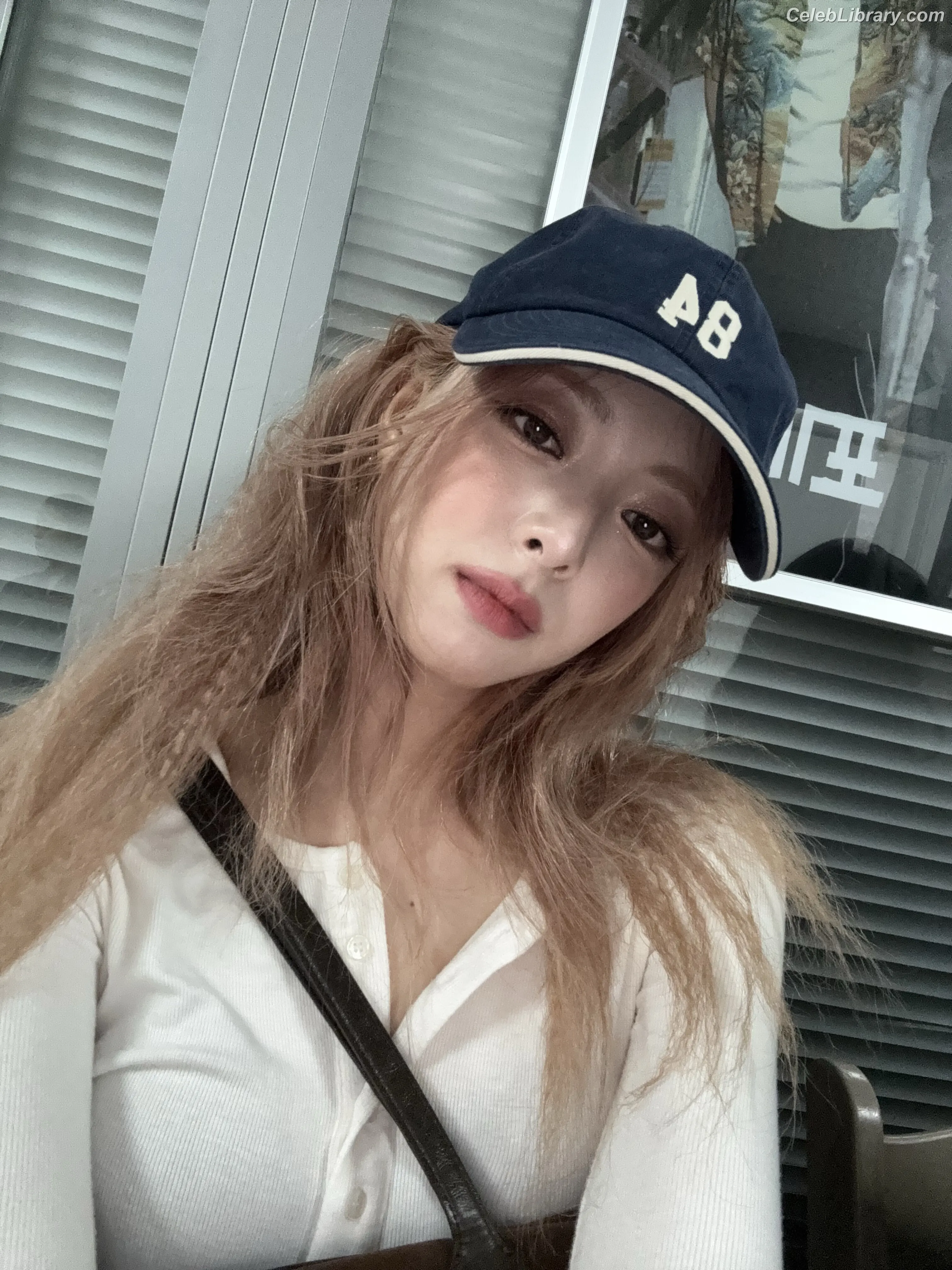 Yuna - ITZY (유나, Shin Yu Na) photo 20 of 1697