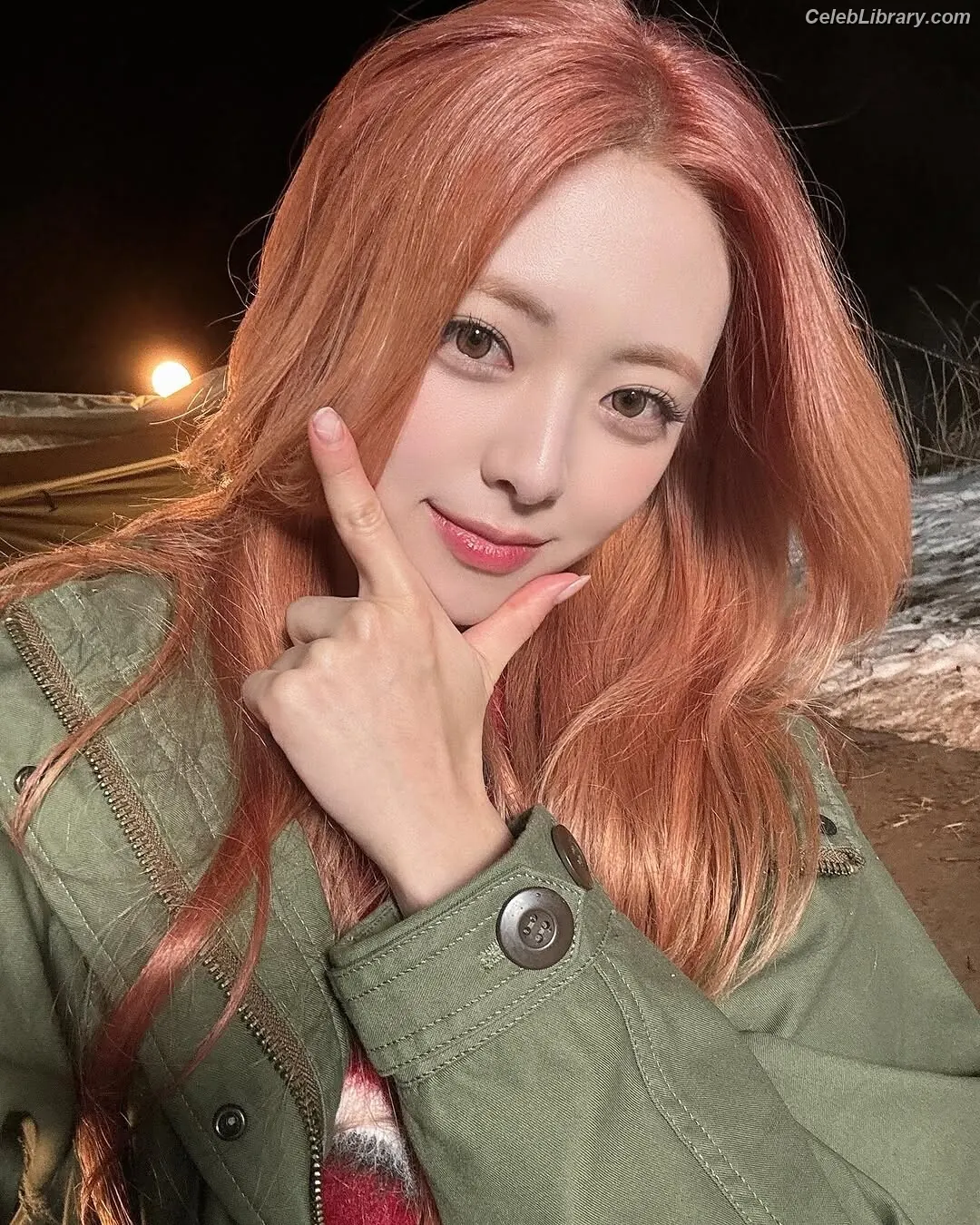 Yuna - ITZY (유나, Shin Yu Na) photo 20 of 1697
