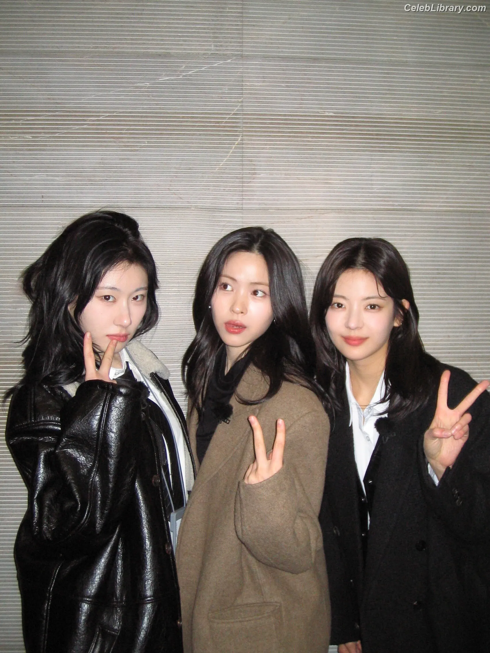 Yuna - ITZY (유나, Shin Yu Na) photo 21 of 1697