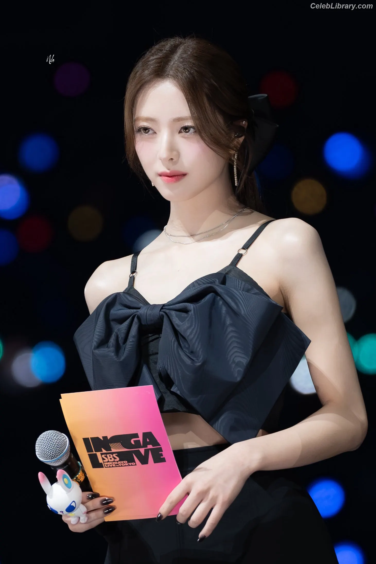 Yuna - ITZY (유나, Shin Yu Na) photo 8 of 1697