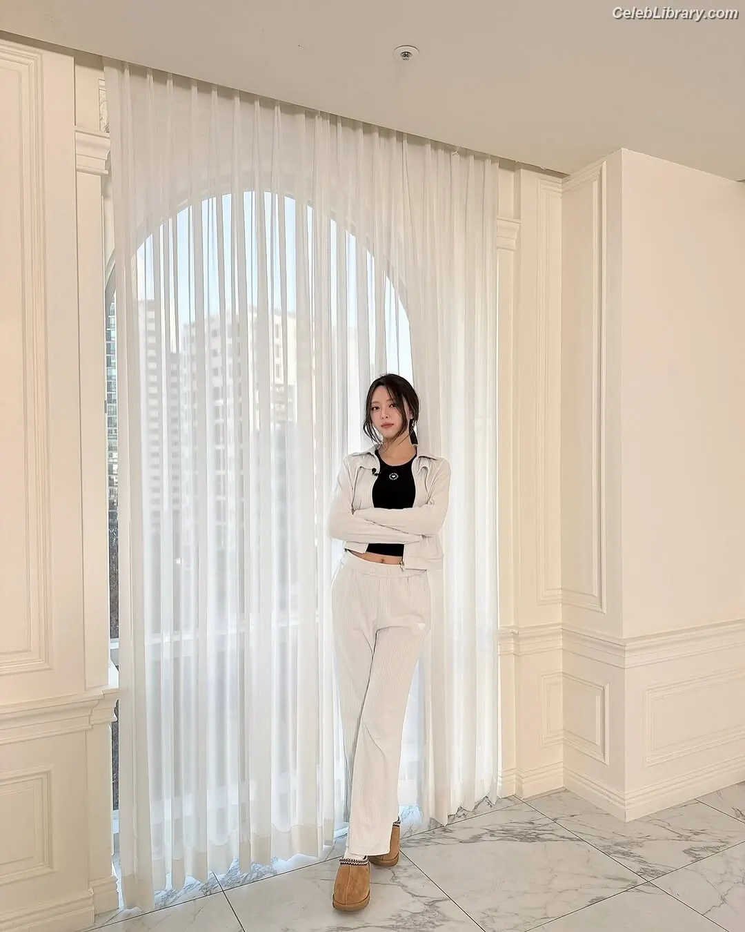 Yuna - ITZY (유나, Shin Yu Na) photo 3 of 1697