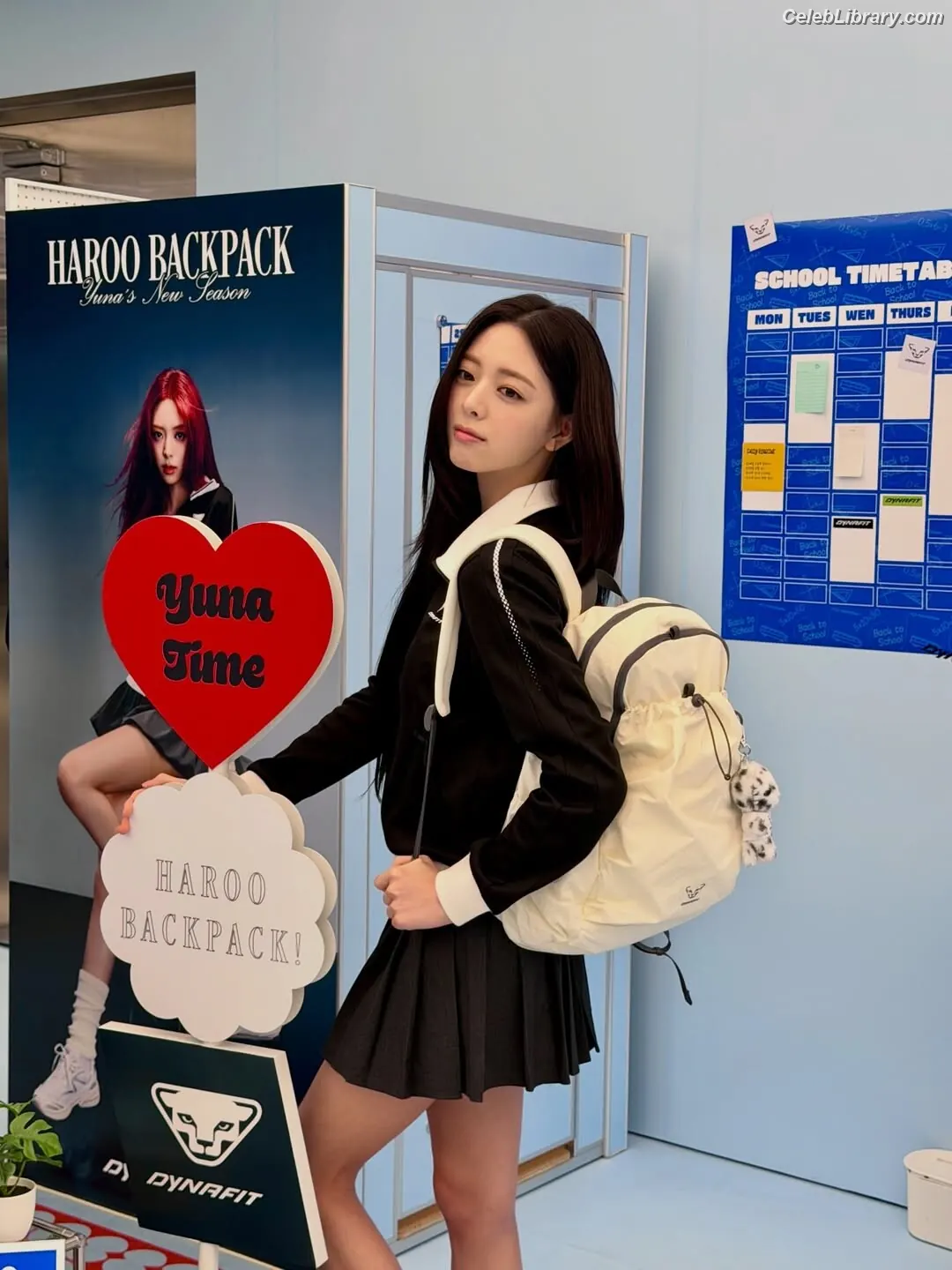 Yuna - ITZY (유나, Shin Yu Na) photo 3 of 1697
