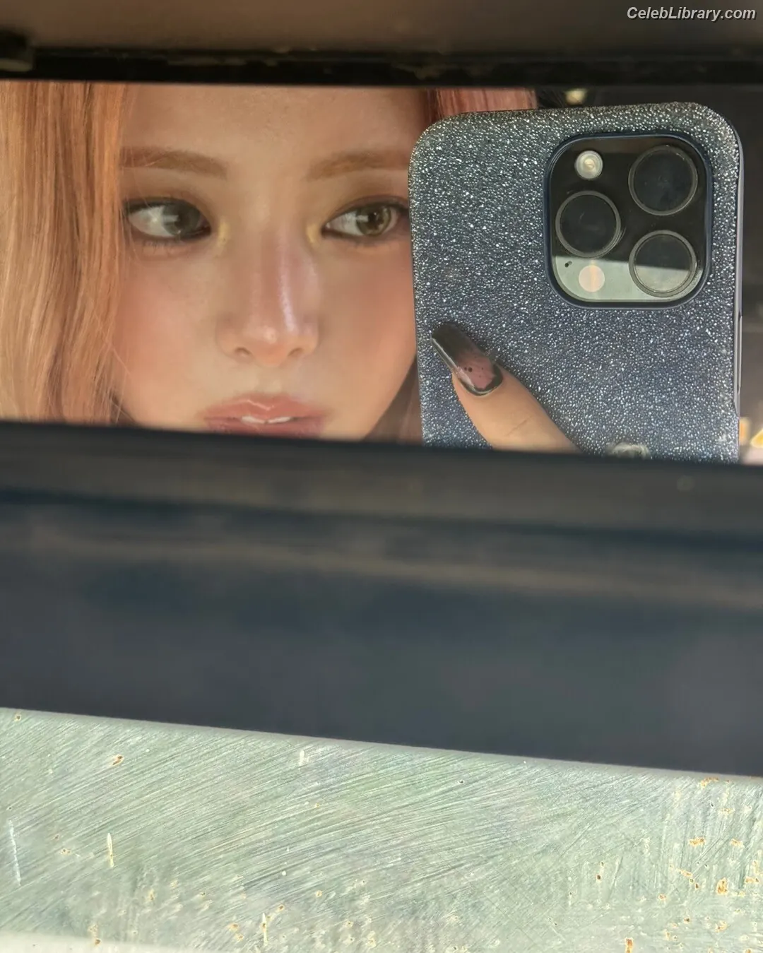 Yuna - ITZY (유나, Shin Yu Na) photo 13 of 1697