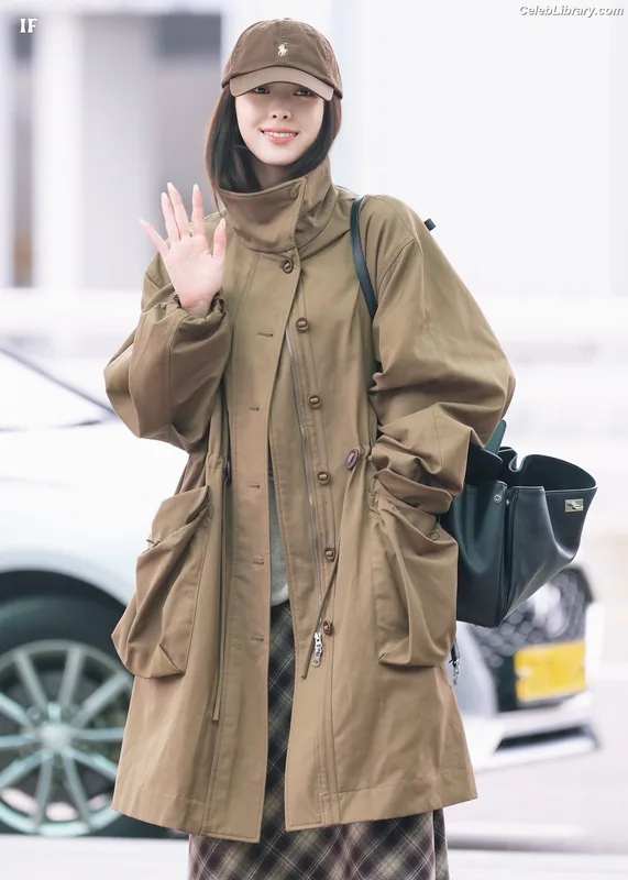 Yuna - ITZY (유나, Shin Yu Na) photo 4 of 1698