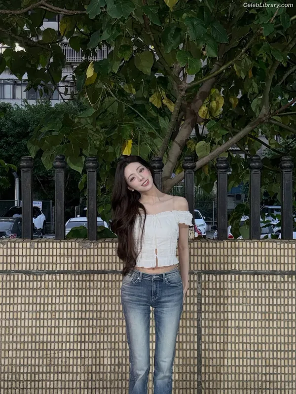 Yuna - ITZY (유나, Shin Yu Na) photo 6 of 1698