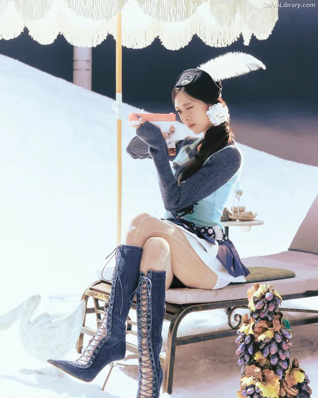Yuna - ITZY (유나, Shin Yu Na) photo 23 of 1698