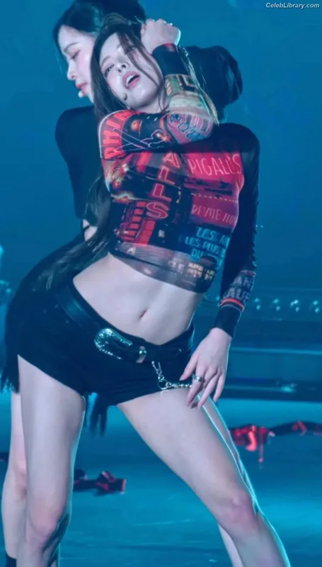 Yuna - ITZY (유나, Shin Yu Na) photo 24 of 1698