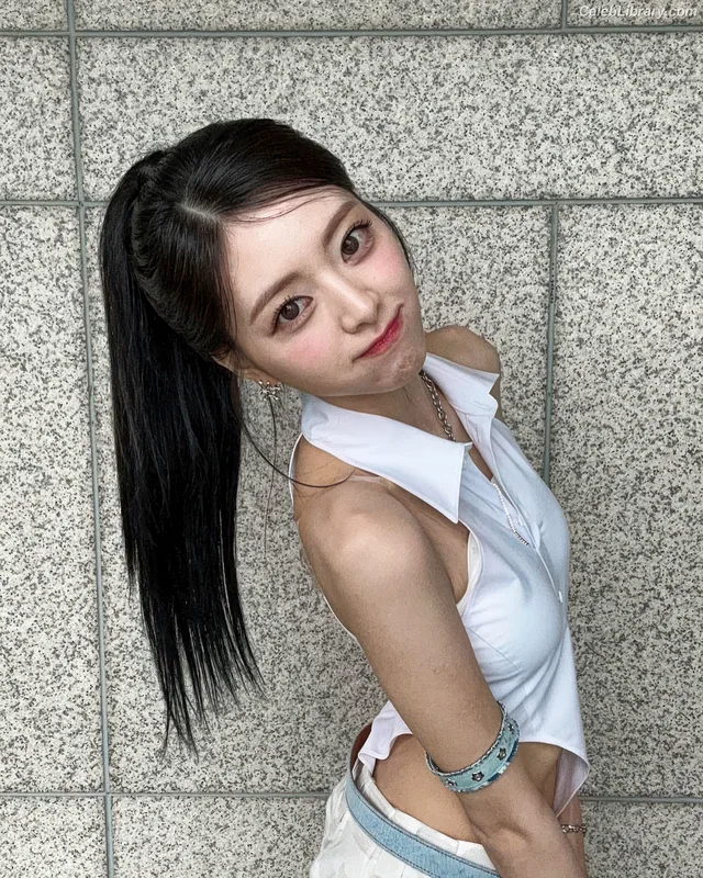 Yuna - ITZY (유나, Shin Yu Na) photo 17 of 1698