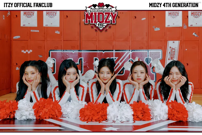 Yuna - ITZY (유나, Shin Yu Na) photo 23 of 1698