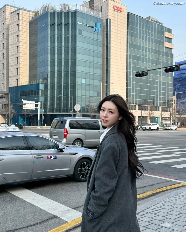 Yuna - ITZY (유나, Shin Yu Na) photo 7 of 1698