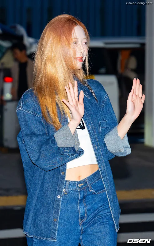 Yuna - ITZY (유나, Shin Yu Na) photo 22 of 1698