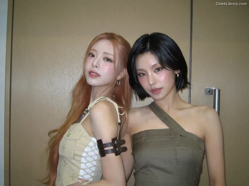 Yuna - ITZY (유나, Shin Yu Na) photo 6 of 1698