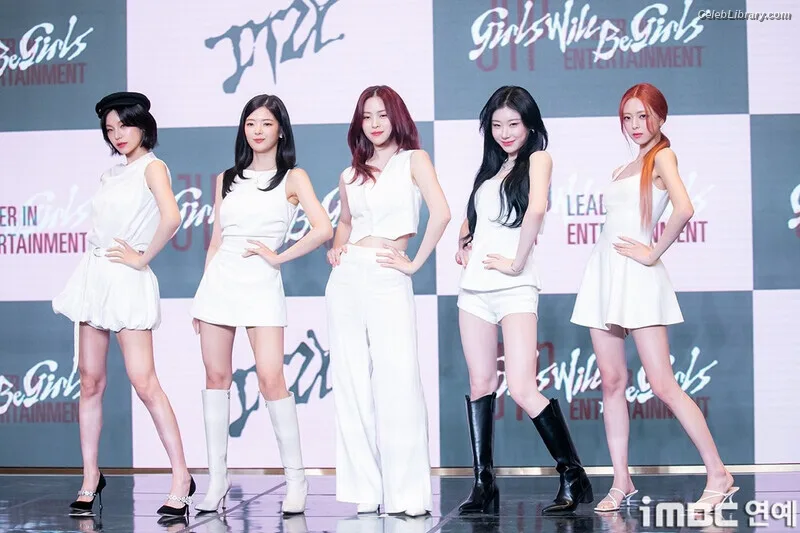 Yuna - ITZY (유나, Shin Yu Na) photo 13 of 1698