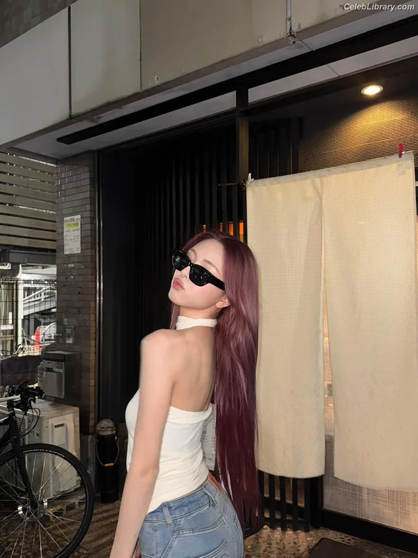 Yuna - ITZY (유나, Shin Yu Na) photo 22 of 1698