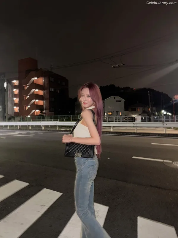 Yuna - ITZY (유나, Shin Yu Na) photo 24 of 1698