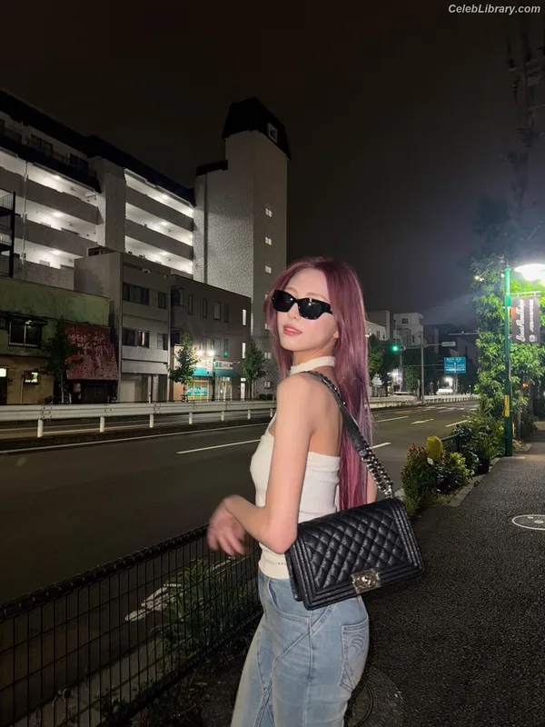 Yuna - ITZY (유나, Shin Yu Na) photo 2 of 1698