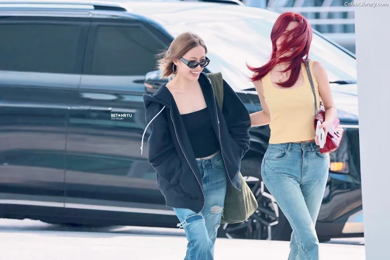 Yuna - ITZY (유나, Shin Yu Na) photo 9 of 1698