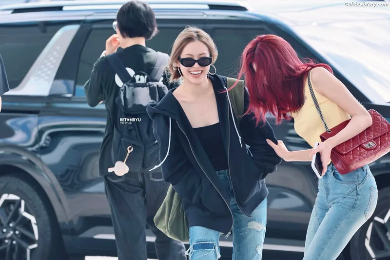 Yuna - ITZY (유나, Shin Yu Na) photo 12 of 1698