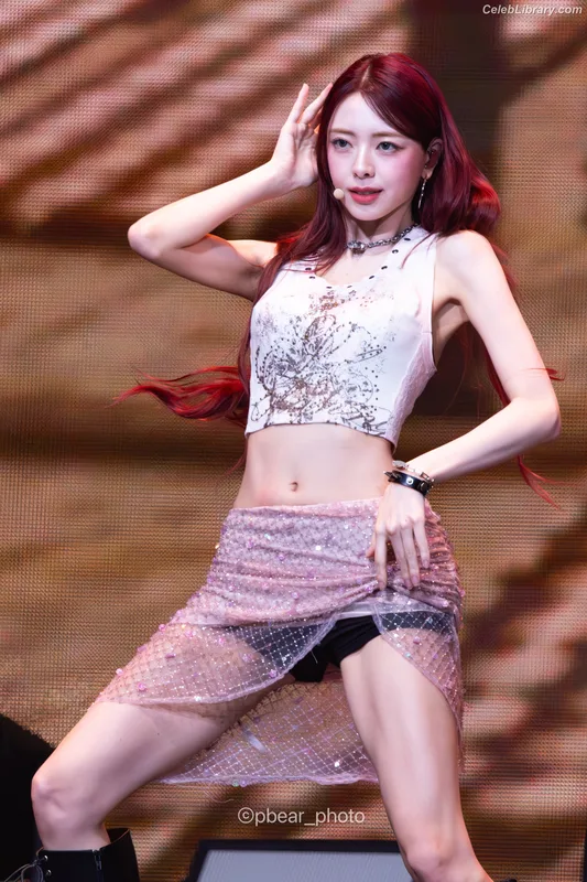 Yuna - ITZY (유나, Shin Yu Na) photo 2 of 1698