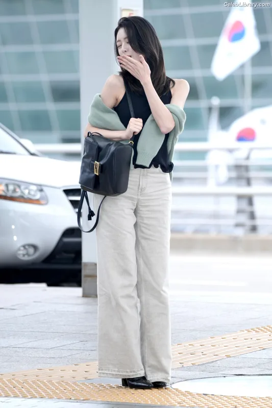 Yuna - ITZY (유나, Shin Yu Na) photo 18 of 1698