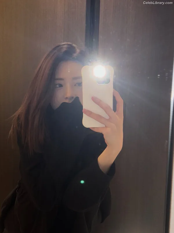 Yuna - ITZY (유나, Shin Yu Na) photo 6 of 1698
