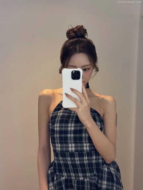 Yuna - ITZY (유나, Shin Yu Na) photo 20 of 1698