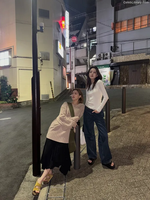 Yuna - ITZY (유나, Shin Yu Na) photo 10 of 1698