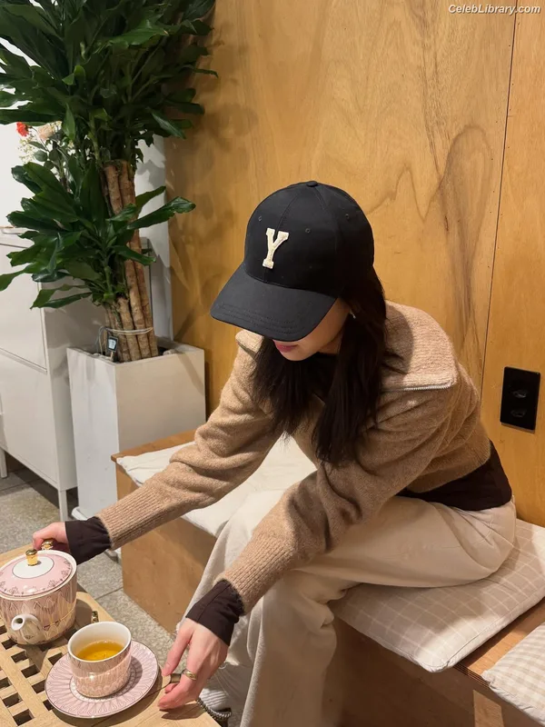 Yuna - ITZY (유나, Shin Yu Na) photo 17 of 1698