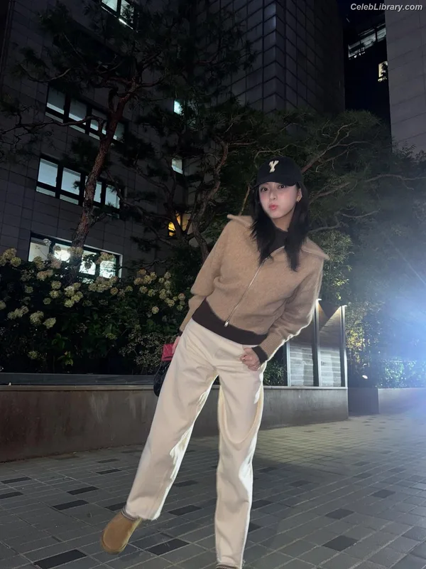 Yuna - ITZY (유나, Shin Yu Na) photo 20 of 1698