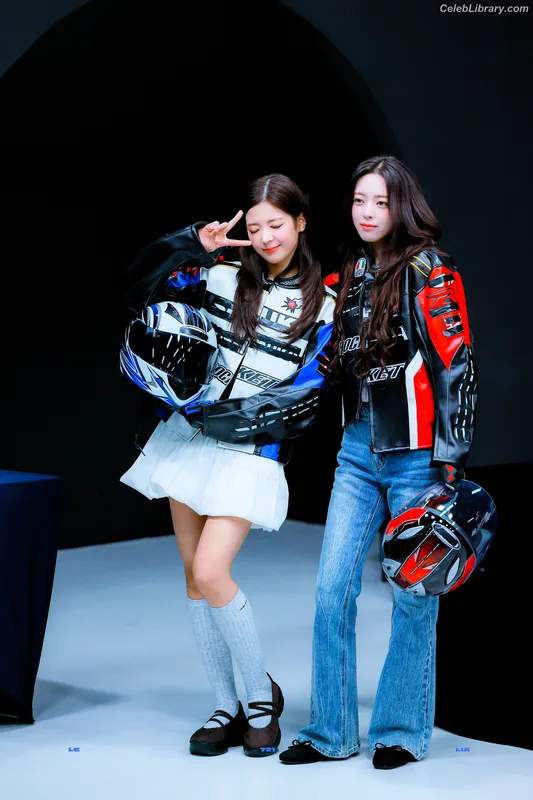 Yuna - ITZY (유나, Shin Yu Na) photo 23 of 1698
