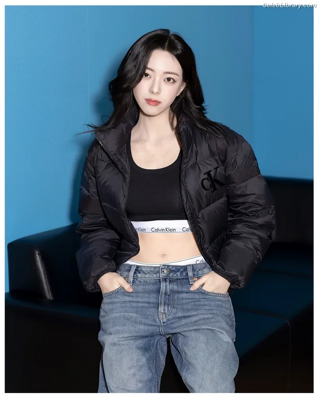 Yuna - ITZY (유나, Shin Yu Na) photo 4 of 1698