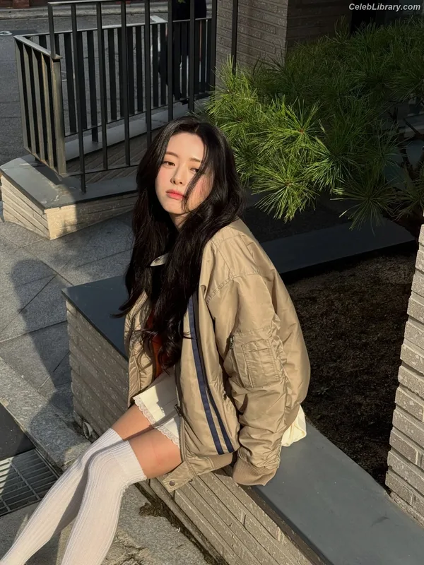 Yuna - ITZY (유나, Shin Yu Na) photo 11 of 1698