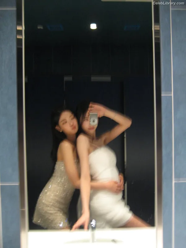 Yuna - ITZY (유나, Shin Yu Na) photo 5 of 1698