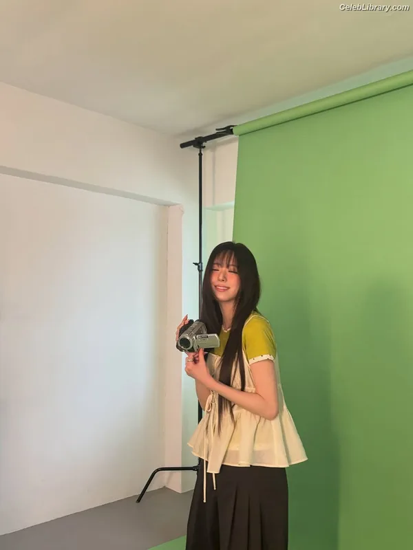 Yuna - ITZY (유나, Shin Yu Na) photo 13 of 1698