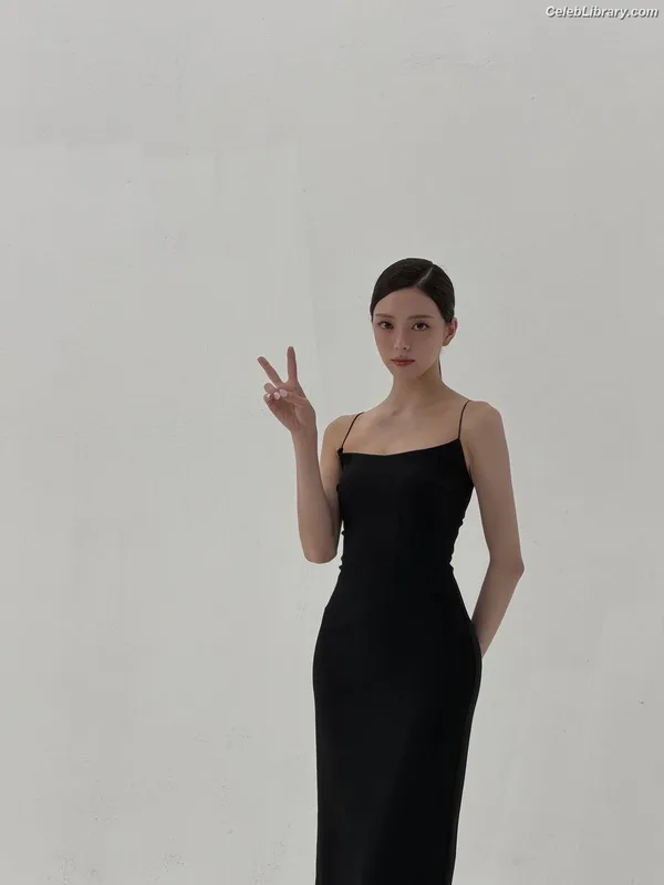 Yuna - ITZY (유나, Shin Yu Na) photo 6 of 1698