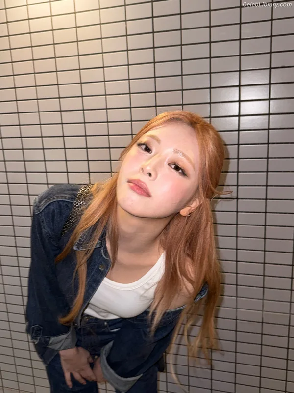 Yuna - ITZY (유나, Shin Yu Na) photo 3 of 1698