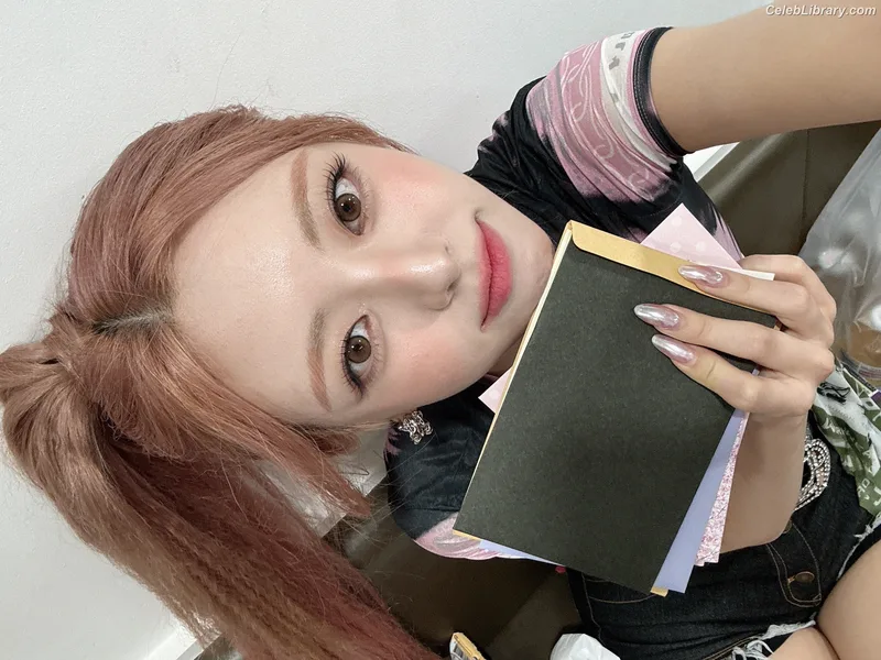 Yuna - ITZY (유나, Shin Yu Na) photo 17 of 1698