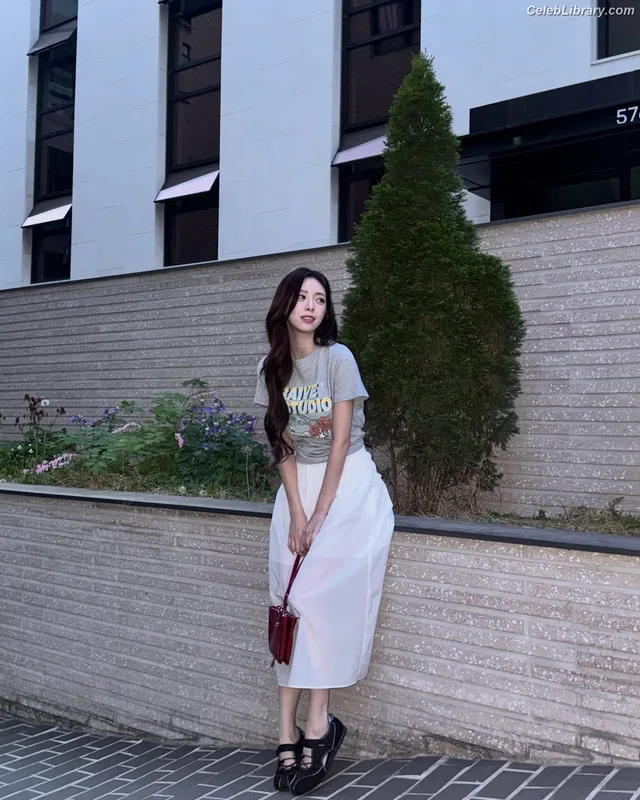 Yuna - ITZY (유나, Shin Yu Na) photo 8 of 1698