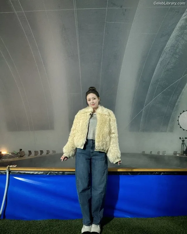 Yuna - ITZY (유나, Shin Yu Na) photo 14 of 1698