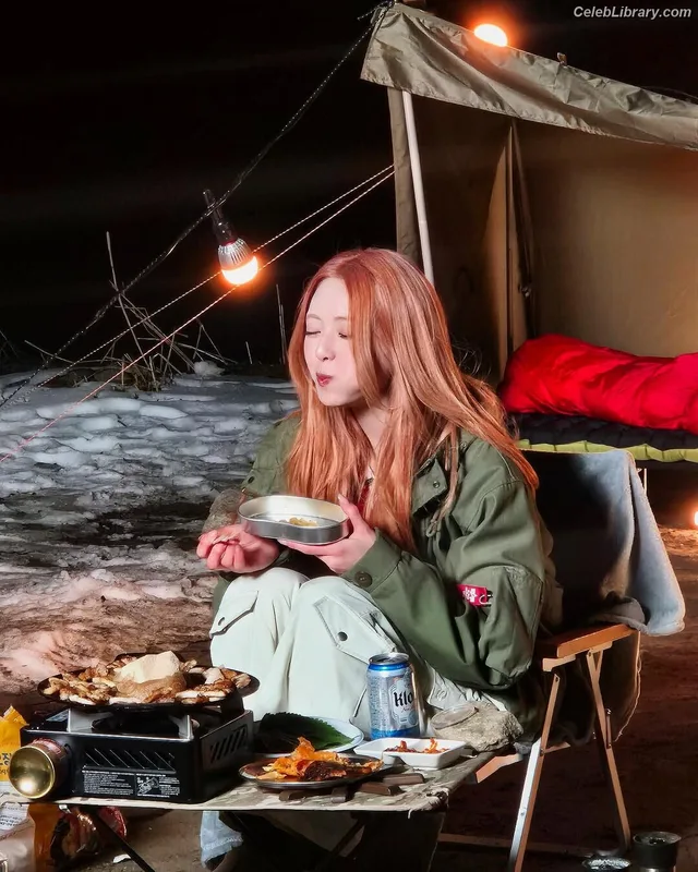 Yuna - ITZY (유나, Shin Yu Na) photo 19 of 1698