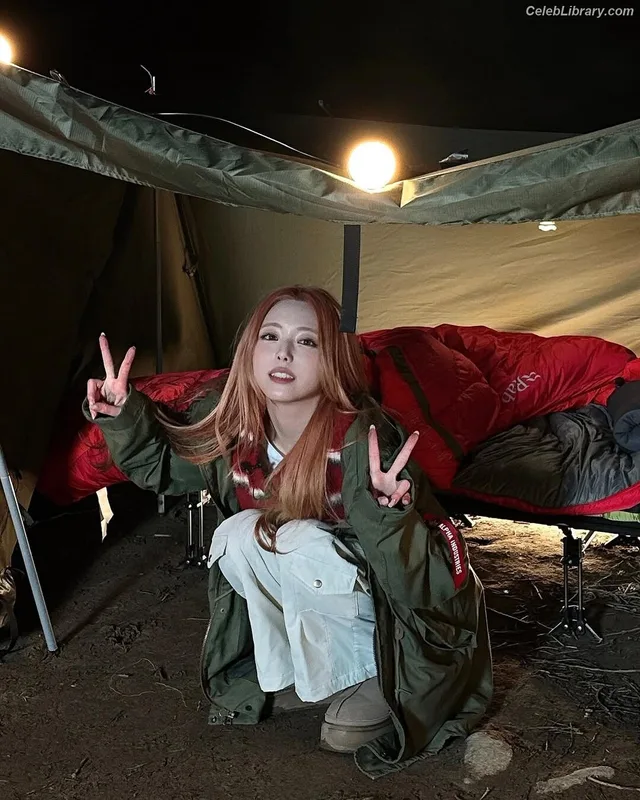 Yuna - ITZY (유나, Shin Yu Na) photo 21 of 1698